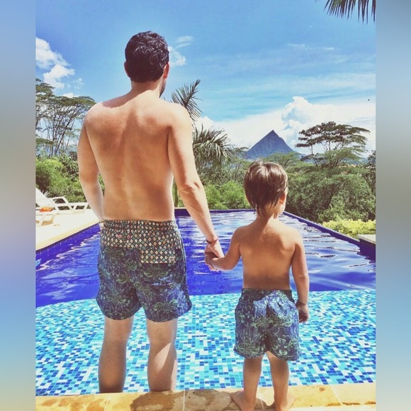 MAAJI Men’s Elephant & Diamond Lined Swim Trunks Size Small - Picture 3 of 10